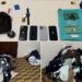 PM prende quatro suspeitos de furtar 251 peças de roupas de shopping em Natal