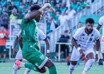Ex-ABC faz gol da vitória do Uberlândia na 1ª partida da semifinal
