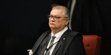 Dino autoriza a PF a ter acesso a investigação sobre produtora do filme de Jair Bolsonaro