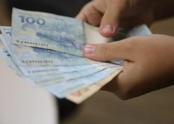 Governo do RN anuncia pagamento de 40% do 13º de servidores nesta sexta (14)