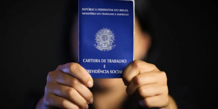 PNAD Contínua: taxa de desocupação chega a 5,3%, a menor da série histórica