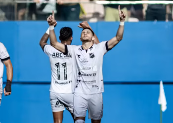 Vitória em Manaus deixa o ABC a um empate do retorno à Série C