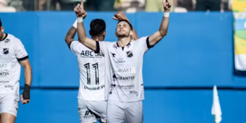 Vitória em Manaus deixa o ABC a um empate do retorno à Série C
