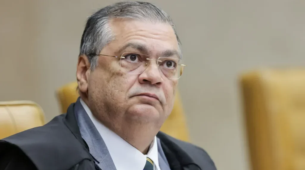 Dino autoriza nova investigação contra Lulinha
