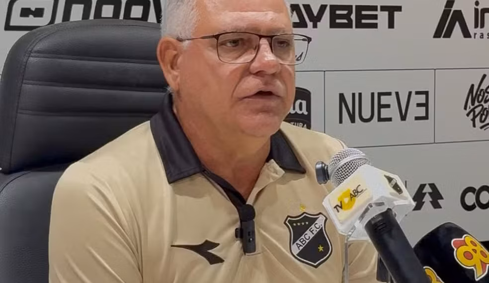 Waguinho Dias relembra trajetória do ABC e enaltece grupo de atletas