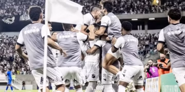 Com recorde de público na Arena das Dunas, ABC vence Nacional-AM e sobe para a Série C