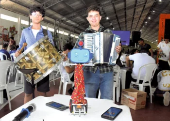 Mais de 800 alunos do RN disputam Olimpíada de Robótica em Natal