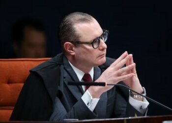 Zanin recebe acesso integral a conteúdo no celular de Daniel Vorcaro apreendido pela PF