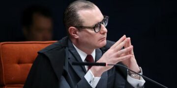 Zanin recebe acesso integral a conteúdo no celular de Daniel Vorcaro apreendido pela PF
