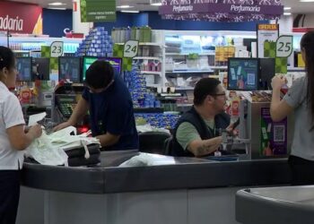 Fim da escala 6×1: CCJ do Senado aprova a proposta, mas análise no plenário é incerta