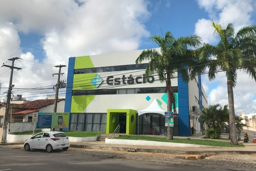 Estácio abre inscrições para projeto que capacita mulheres em situação de vulnerabilidade social