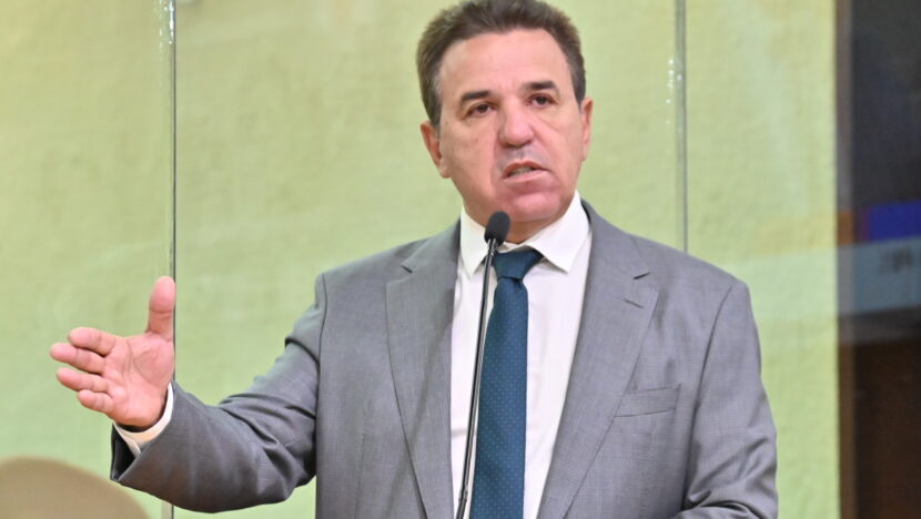 Deputado diz que retirou R$ 1,51 milhão da previdência e guardou em casa por 68 dias