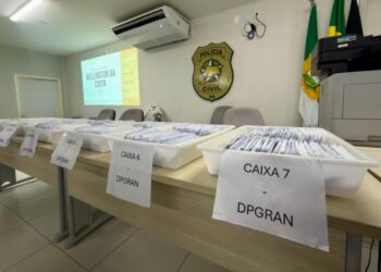 Polícia Civil inicia entrega de mais de 1,4 mil celulares recuperados no RN; saiba como consultar
