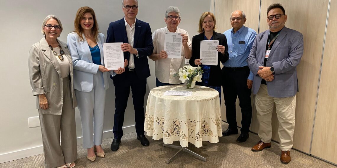UFRN, Liga e MPT firmam parceria nas áreas do câncer e trabalho