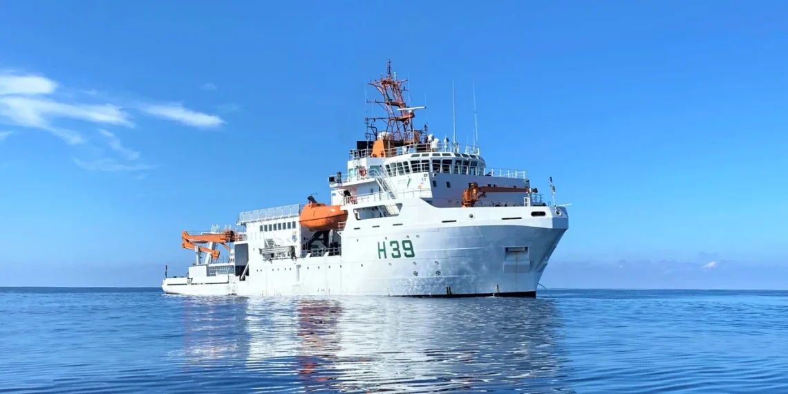 Navio de pesquisa da Marinha abre para visitação gratuita em Natal