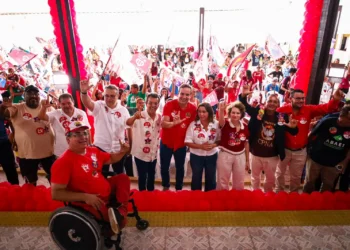 Cadu de Lula reúne apoio evangélico e defende cozinhas solidárias