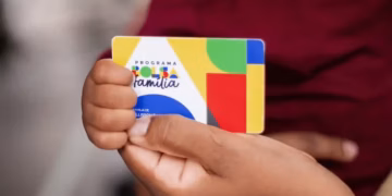Bolsa Família sobe a R$ 691 sob pressão eleitoral e fiscal
