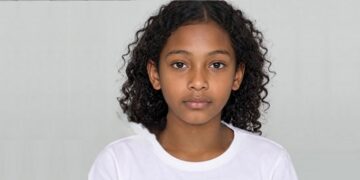 Criança de 11 anos morre após cair de motocicleta em estrada de Porto do Mangue