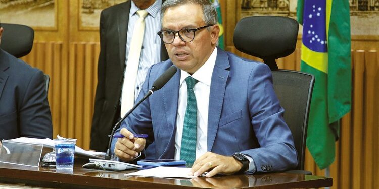 Aldo Clemente é eleito presidente da Câmara de Natal para biênio 2027-2028