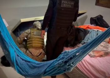 PM é preso ao tentar destruir provas em operação contra organização criminosa em Mossoró