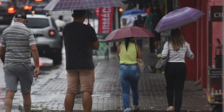 Previsão aponta chuva em Natal no fim de semana das eleições