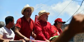 Lula se compromete com Cadu a construir terceira ponte de Natal
