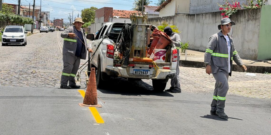 Programa Parnamirim Faz finaliza sinalização das ruas pavimentadas em Passagem de Areia