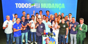 Paulinho Freire e 23 vereadores de Natal anunciam apoio a Allyson no segundo turno