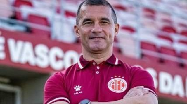 Ranielle Ribeiro permanece na direção técnica do América em 2027