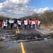 [Vídeo] Moradores bloqueiam BR-110 com fogo para cobrar redutores de velocidade no Oeste do RN