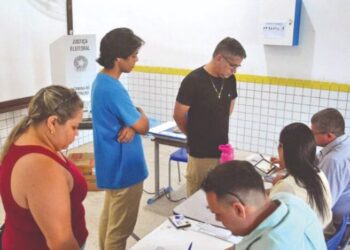 Potiguares vão às urnas para escolher presidente e governador neste domingo