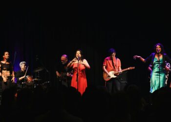 Mostra Levante reúne as cantoras Ângela Castro, Cinthia e Simona Talma, nesta sexta-feira (23), no Espaço Cultural Ruy Pereira