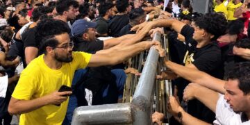 Apoiadores de Lula e Flávio Bolsonaro entram em confronto na UFRN. Veja vídeos